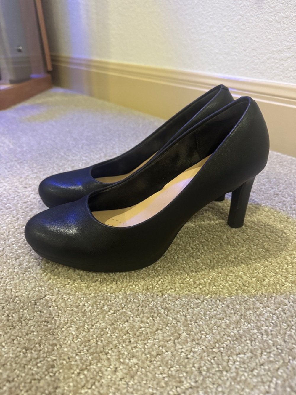 Clarks Black Women's Mid-Heel Pumps